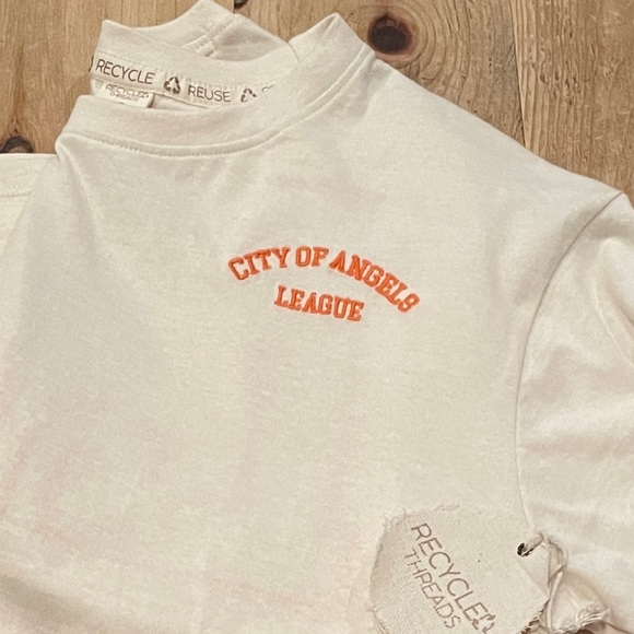 NWT Recycled Threads Embroidered Camo lettered Crop Top Trendy Fall LG - Picture 2 of 6